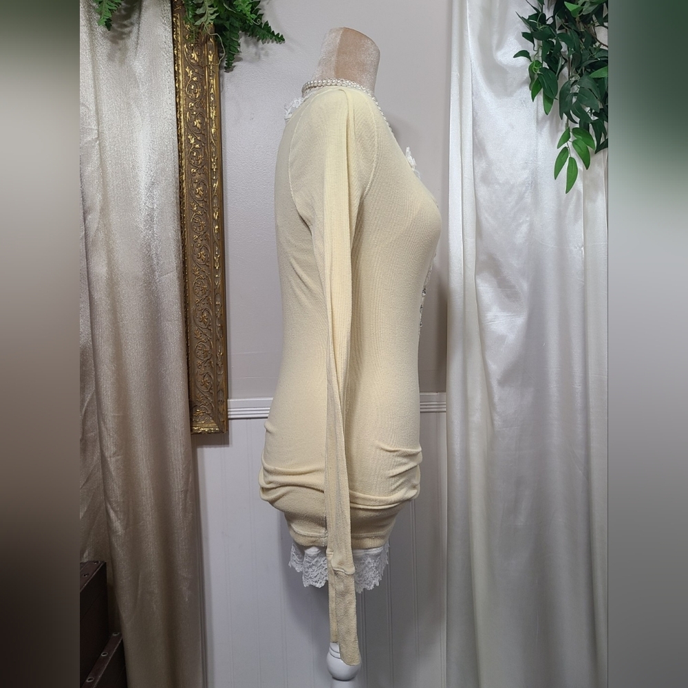 ♡ Y2K ♡ Hollister Butter Yellow Blingy Button Henley Long Sleeve Top - Picture 6 of 13